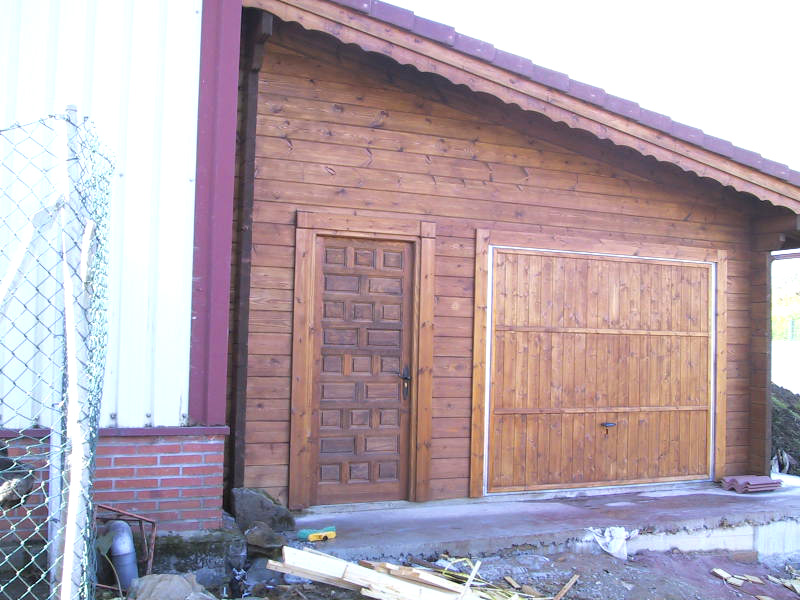 Garaje especial adosado a vivienda.