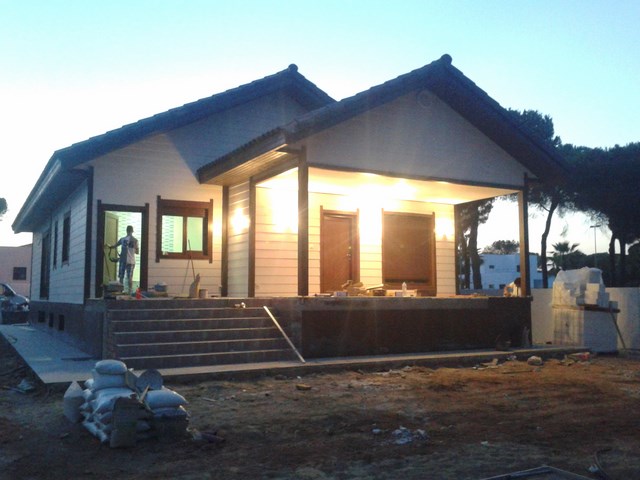 Vivienda de planta baja construida de entramado.
