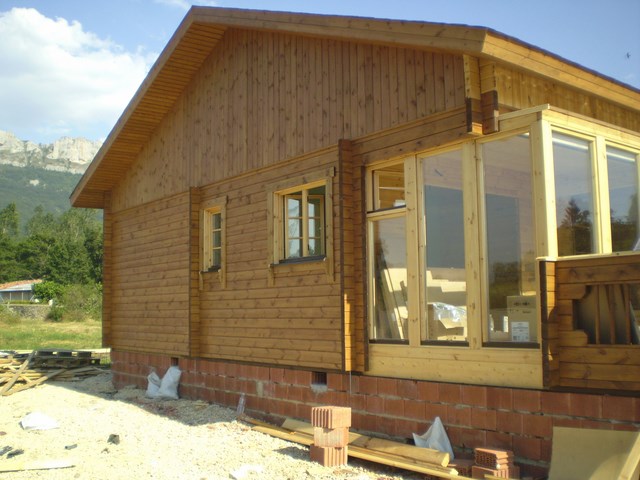 Vivienda con doble tabique.