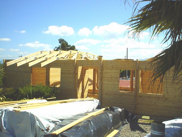 Vivienda con doble tabique.