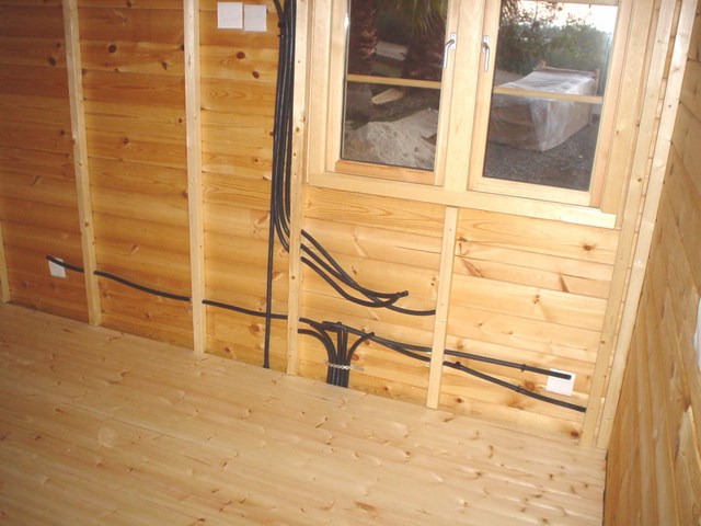 Vivienda con doble tabique.